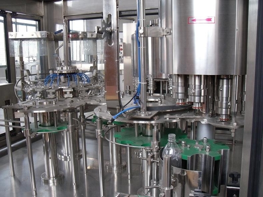 Machine de remplissage de bouteilles automatique de l'eau pour l'eau pure, bouteille 12 4000B/h principal de l'ANIMAL FAMILIER 500ml