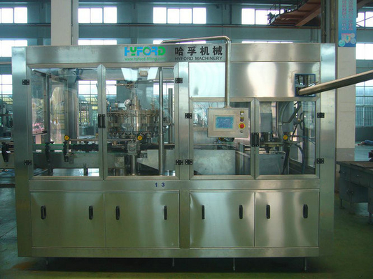 La machine de remplissage de boîte en aluminium et peut cousant la machine 2 dans 1 unité pour la boisson carbonatée